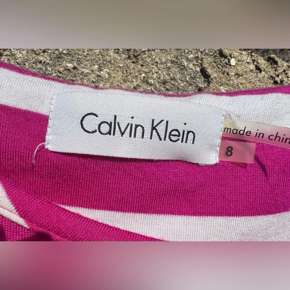 Calvin Klein medium T shirt dress, magenta and‎ white stripes, Size 8 - Picture 3 of 3